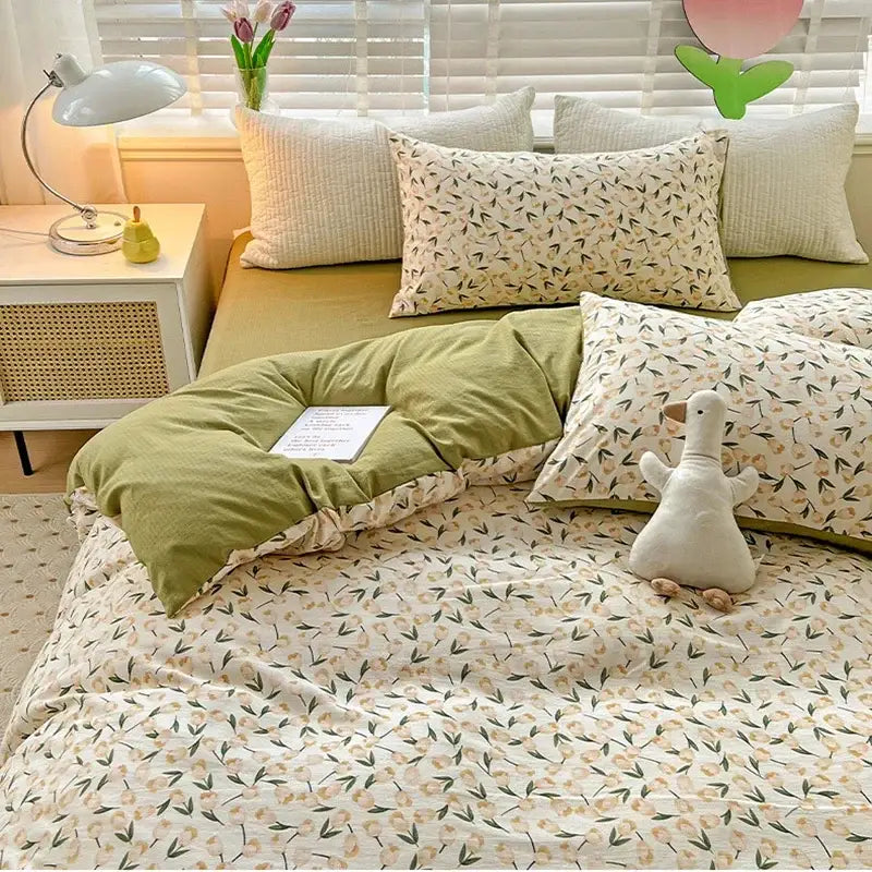 Peach Cream Cotton Quilt Set