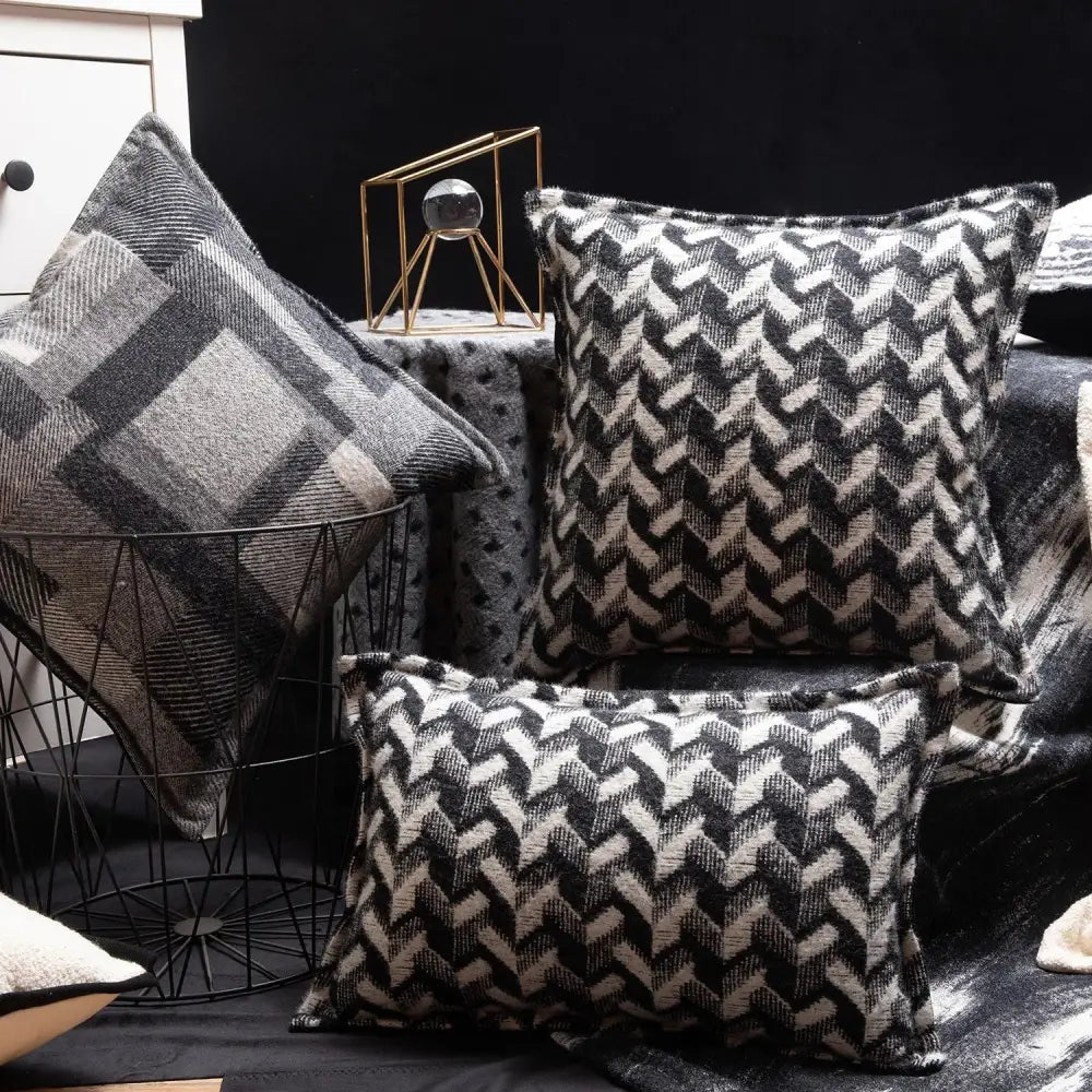 Black White Zigzag Pillowcase