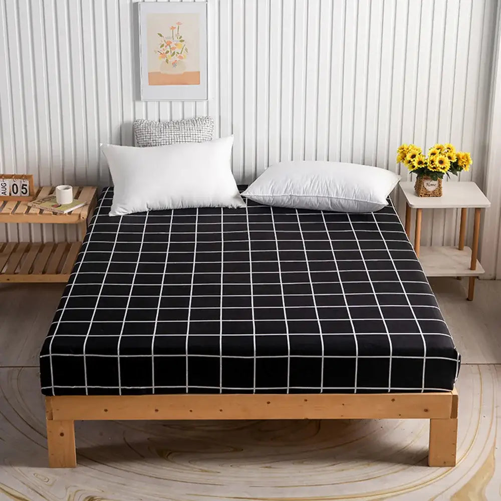 White Gold Geometric Sheet Set