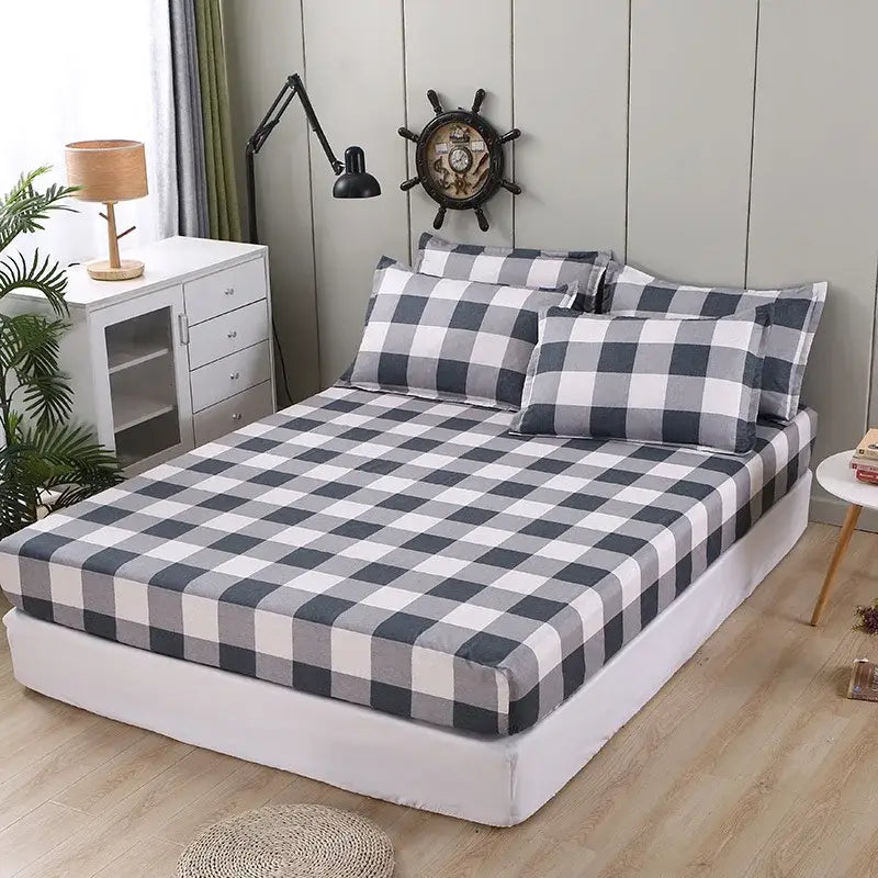 White Gold Geometric Sheet Set
