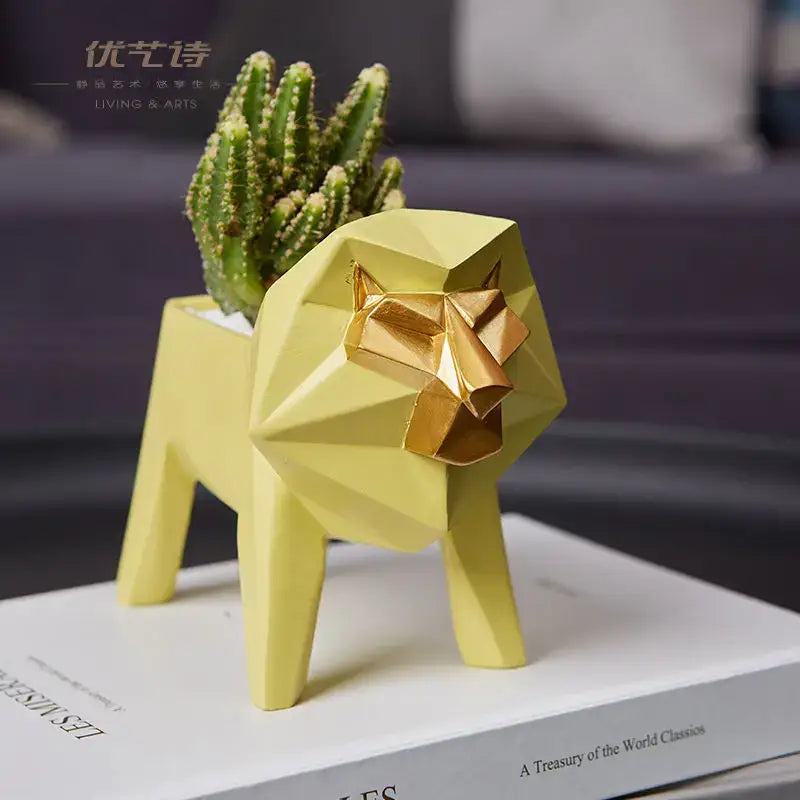 Gray Orange Giraffe Planter