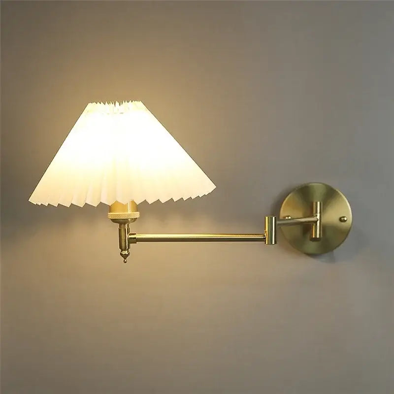 Gold Pleated Wall Lamp