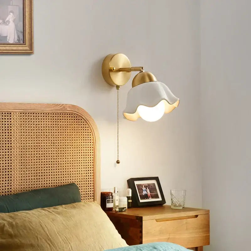 Gold Ruffled Wall Light