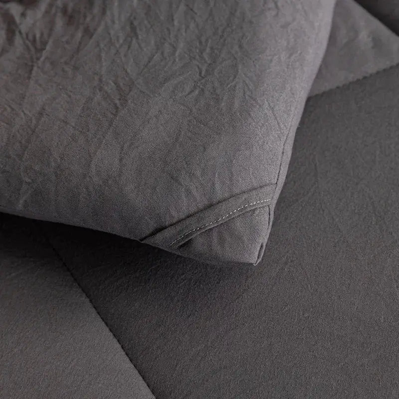 Gray Quilted Quilt Set