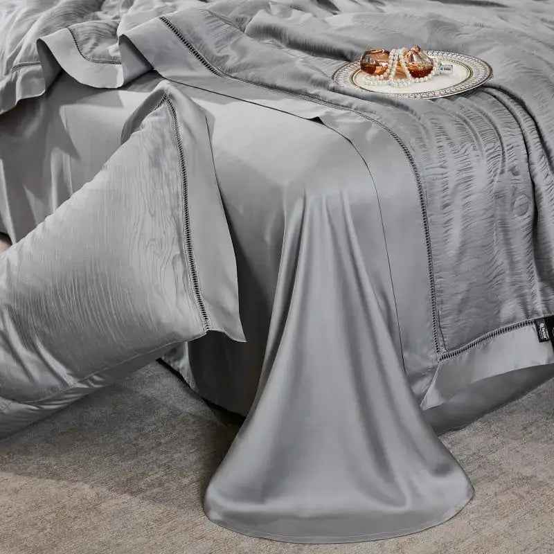 Gray Ruched Quilt Set