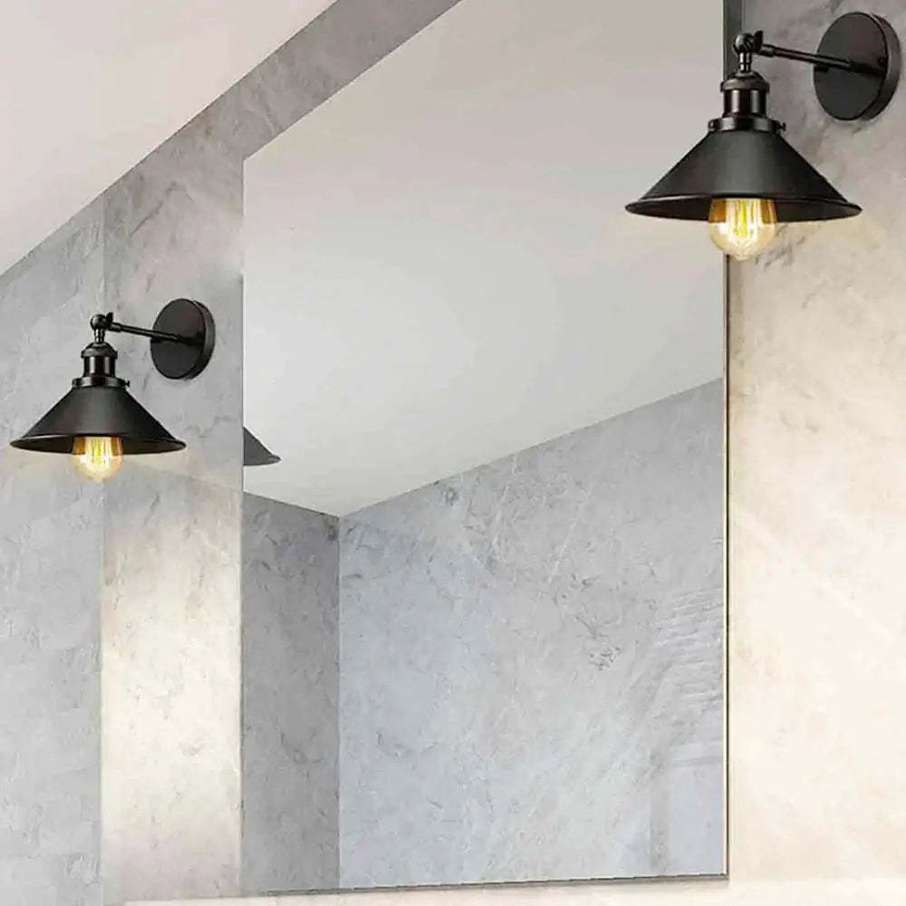 White Metal Wall Lamp