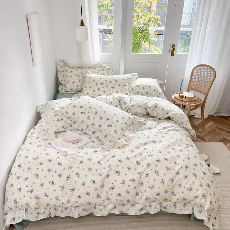 Gardenia Print Bedding Set