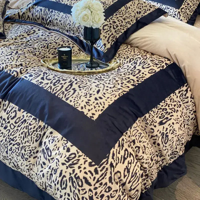 Leopard Velvet Bedding Set