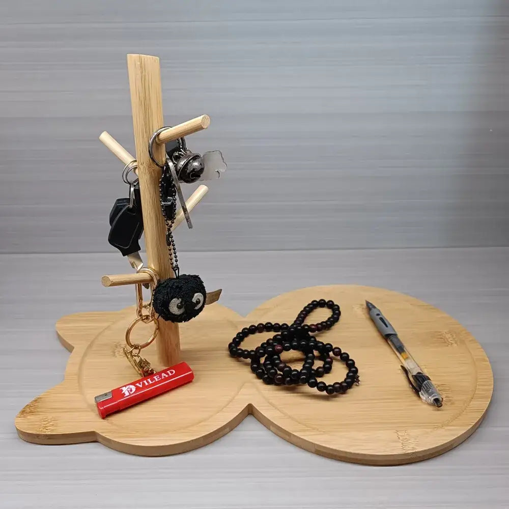 Brown Wooden Key Rack