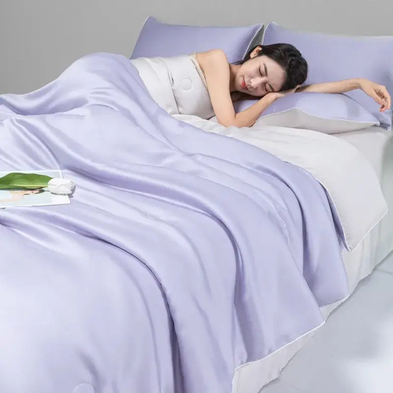 Green Ice Silk Quilt Set