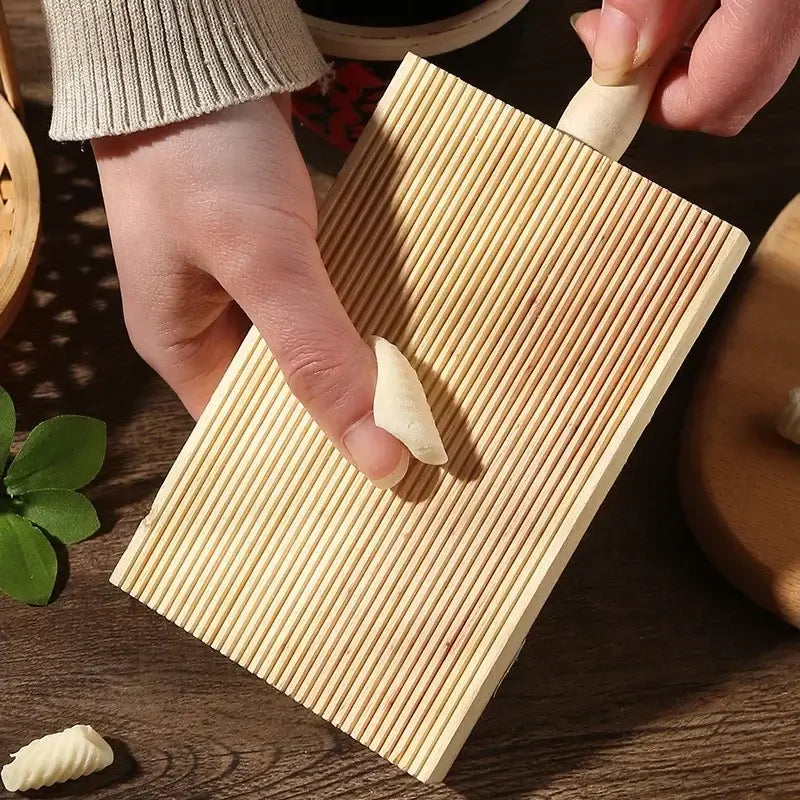 Light Wood Garganelli Board