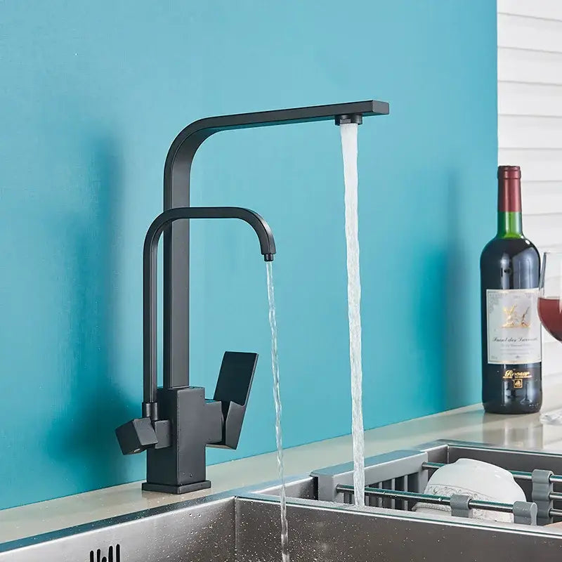 Matte Black Pull-Down Spray Kitchen Faucet