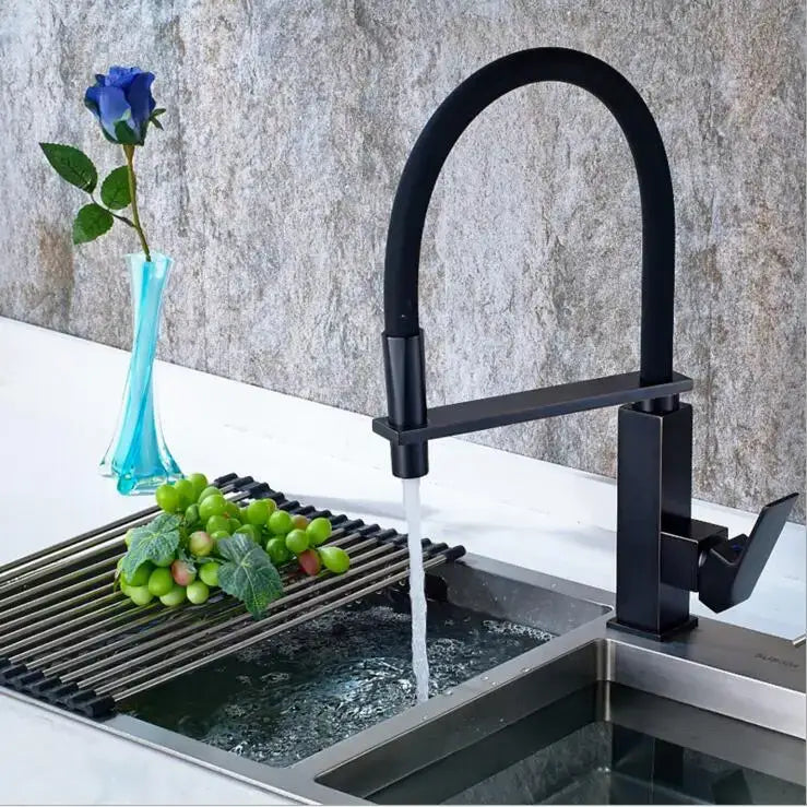 Black Swivel Kitchen Faucet Pull-Down Spray