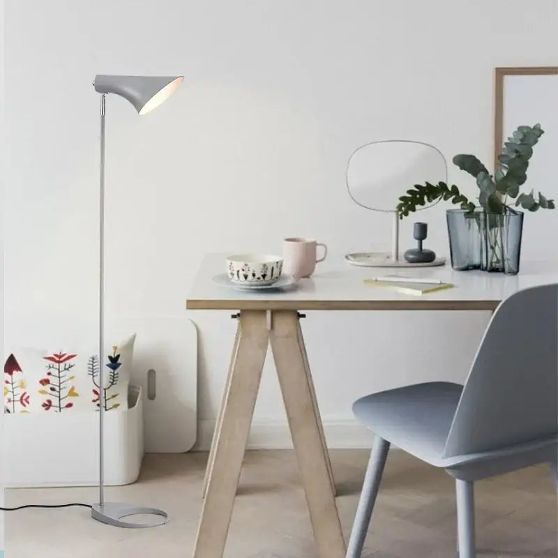 Black LED Floor Lamp with Remote Control