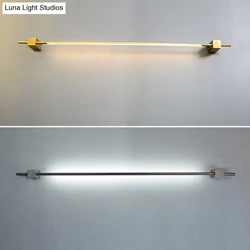 Black Gold Feather Lamp