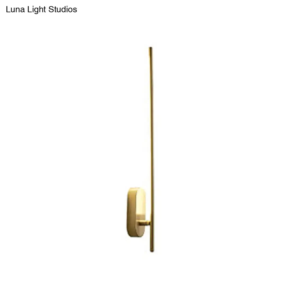 Gold Vertical Rod Sconce