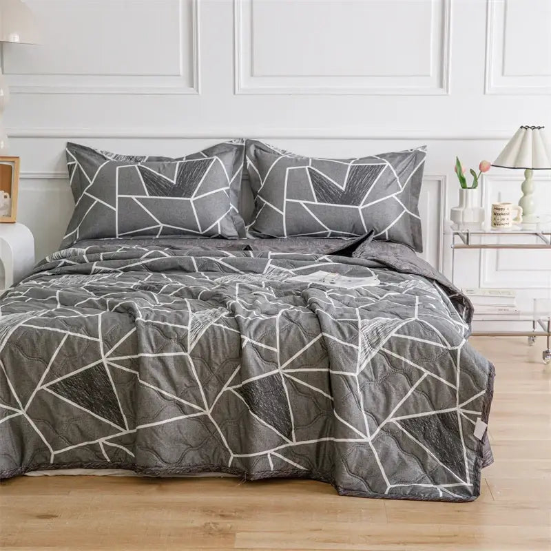 Mint Daisy Quilted Bedding