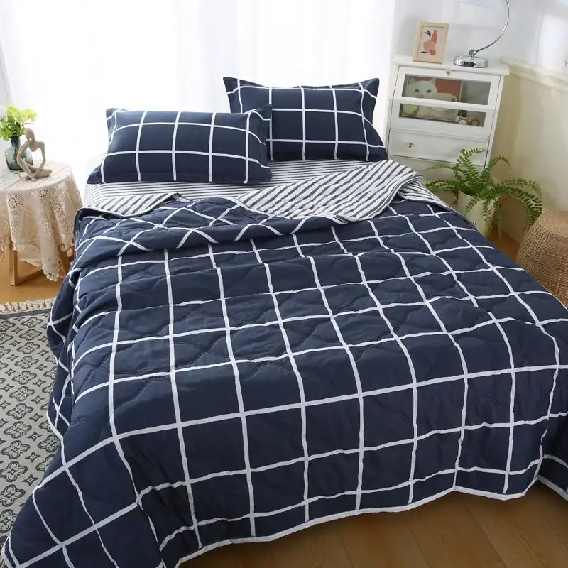 Mint Daisy Quilted Bedding