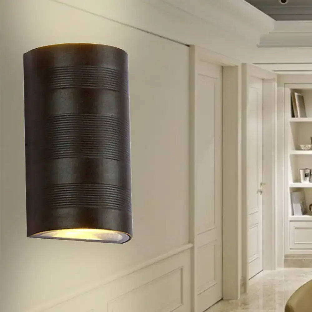 Black Outdoor Half-Cylinder Wall Lamp