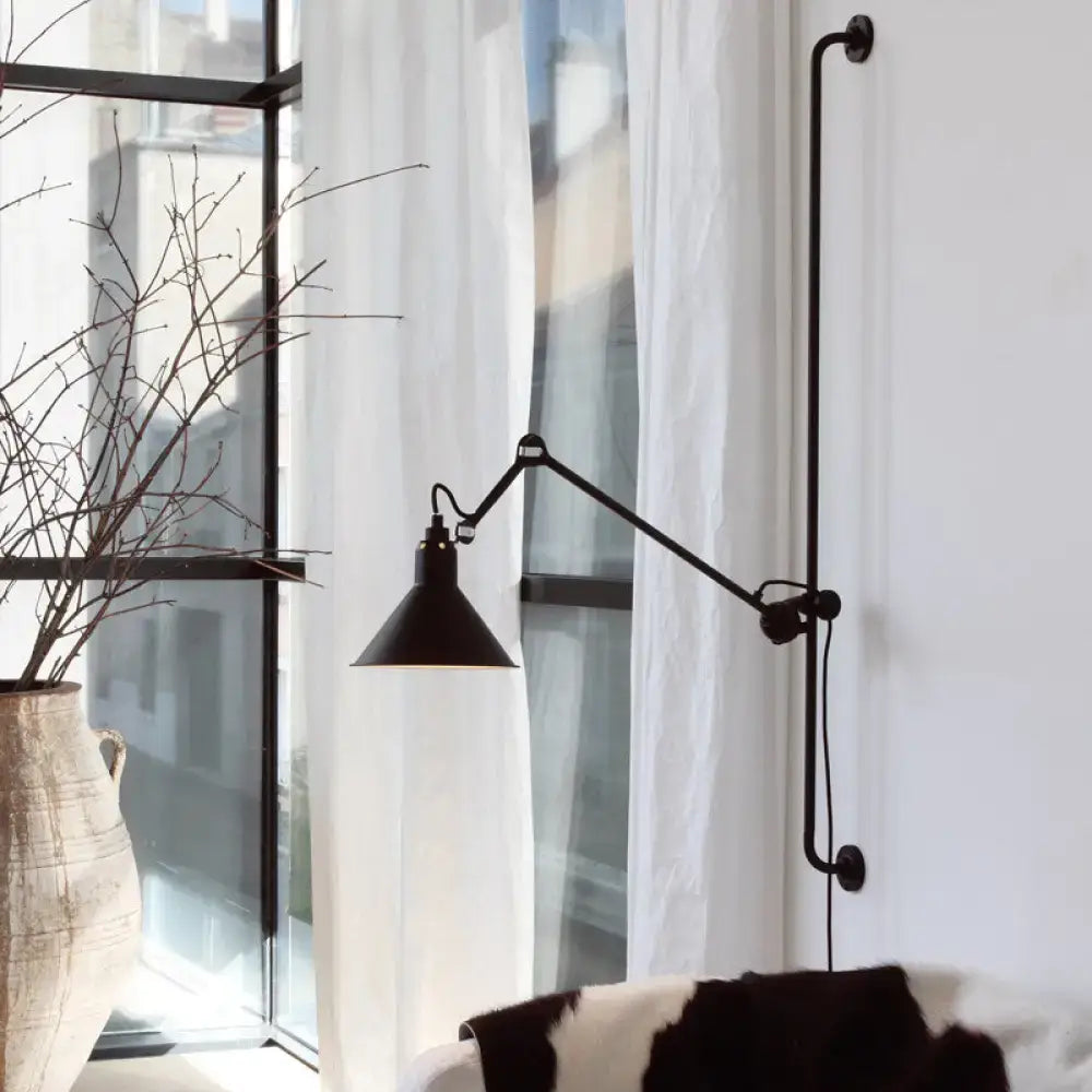 Black Articulated Wall Lamp