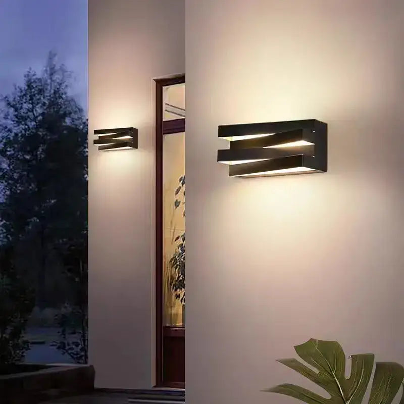Black Outdoor Wall Lamp