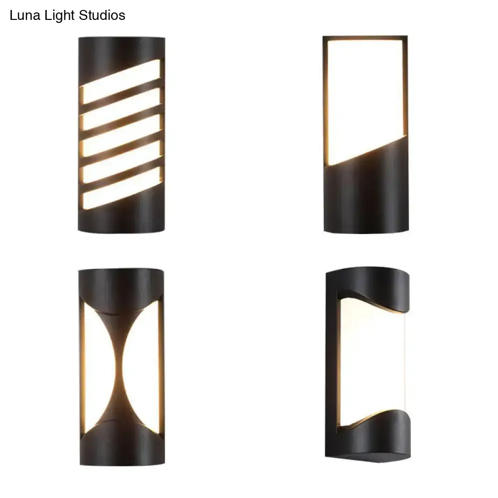 Black Curved Patio Sconce