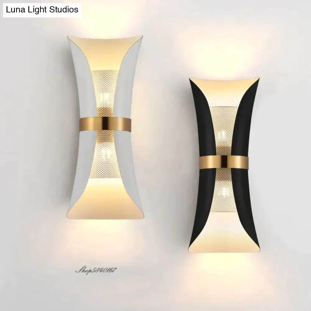 Black Gold Sleek Bedroom Wall Lamp