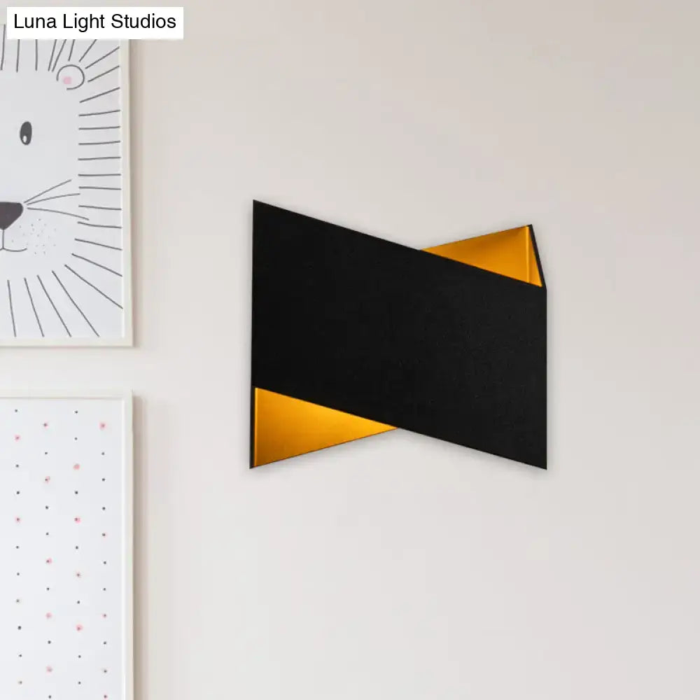 Black Geometric Stairway Wall Lamp