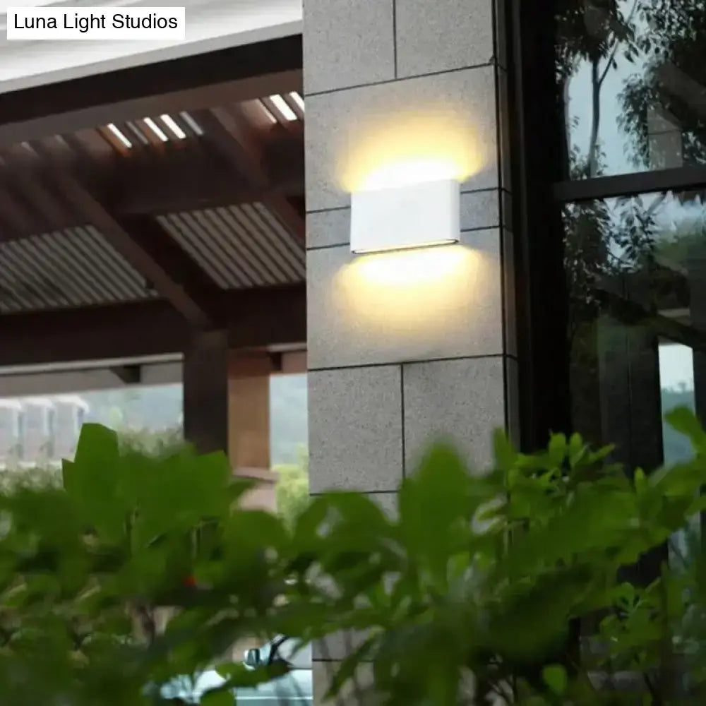 Black Outdoor Wall Light