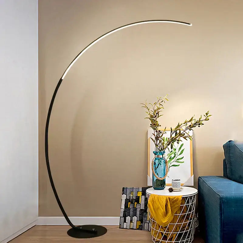 Black Arc Floor Lamp