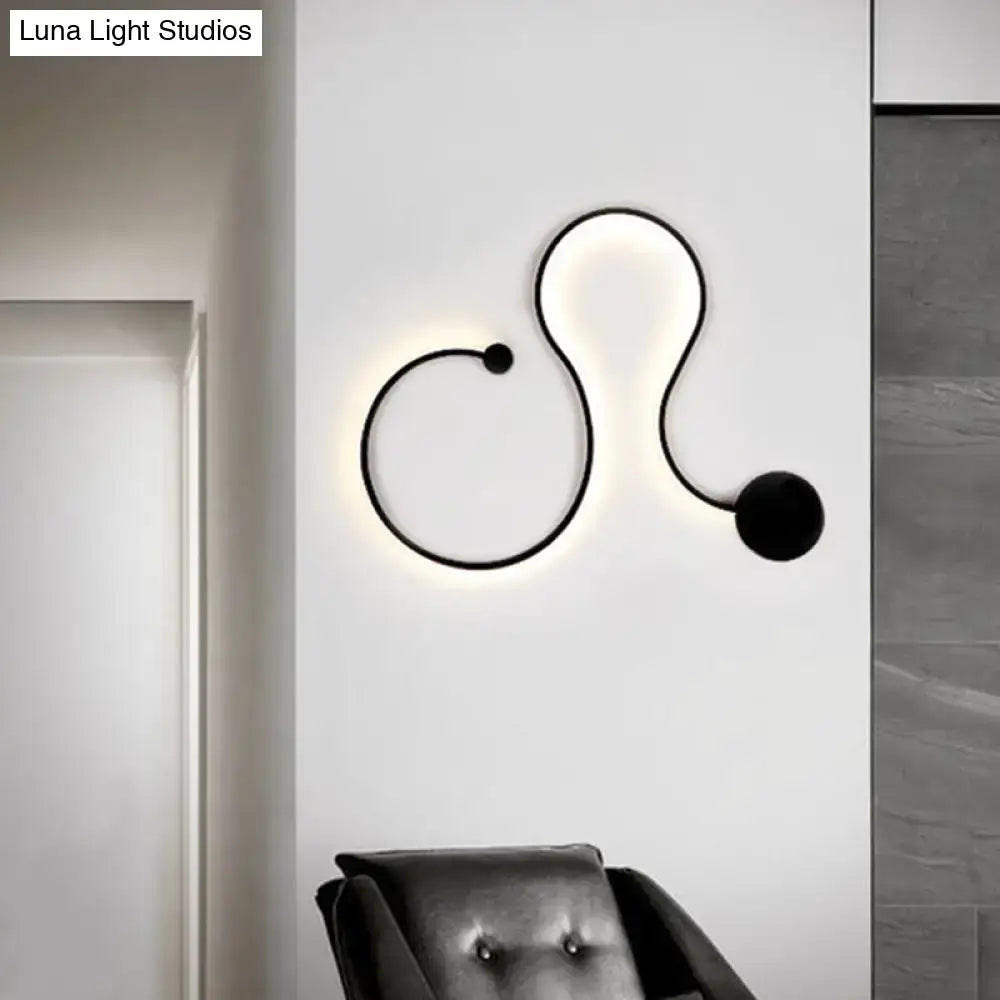 Black Modern Snake-Arm Wall Lamp