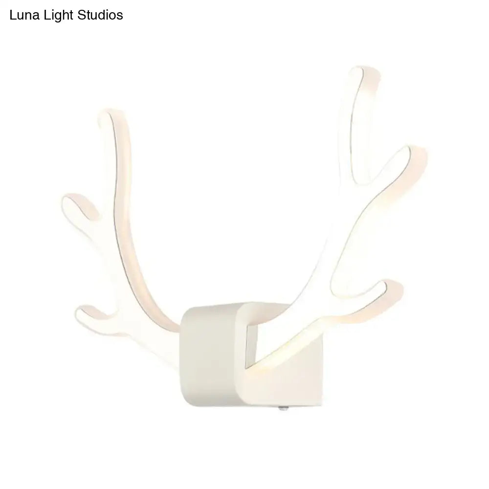 Black Antler Wall Sconce with Pull Chain