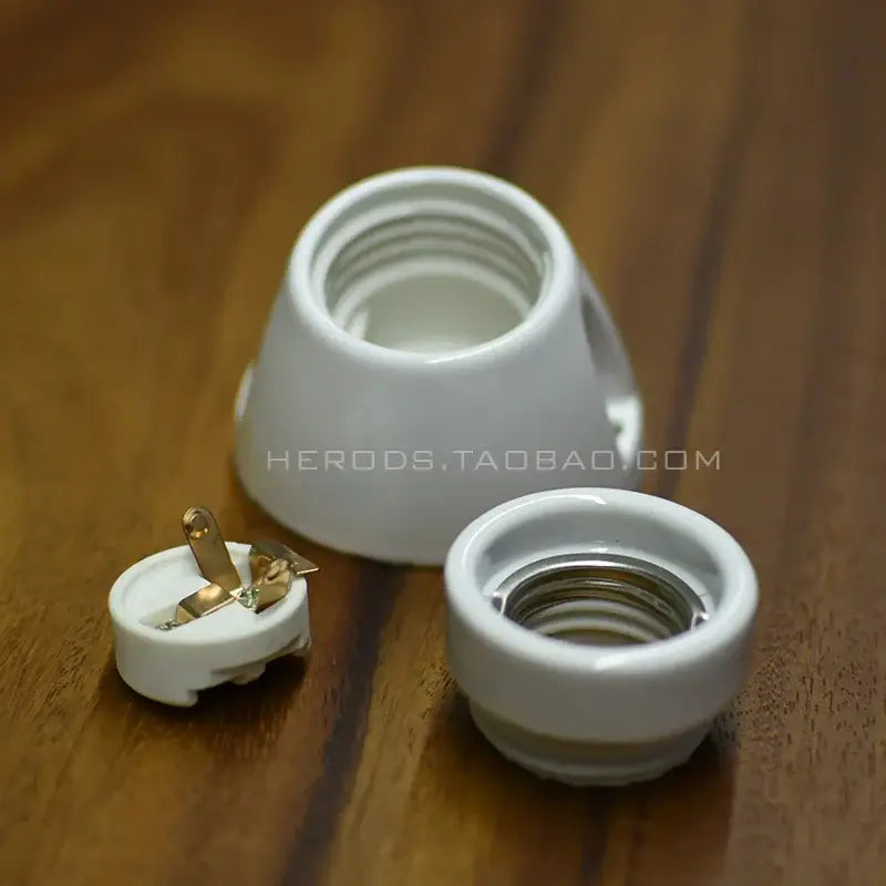 Ceramic E27 Lamp Holder