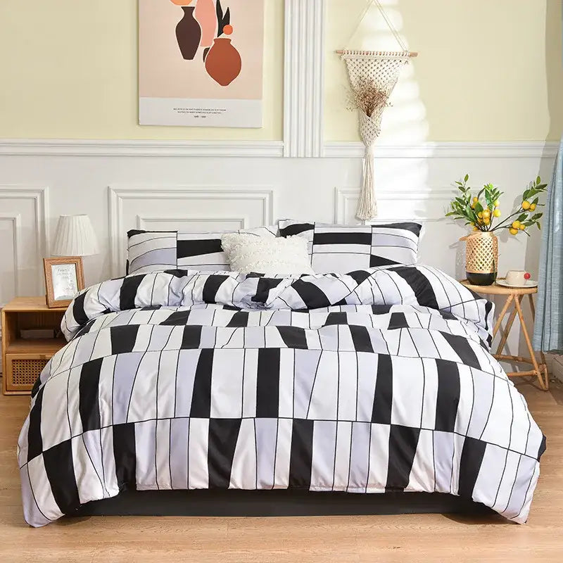 Black Stripes Bedding Set