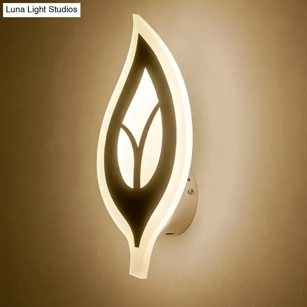 Black Leaf Wall Sconce