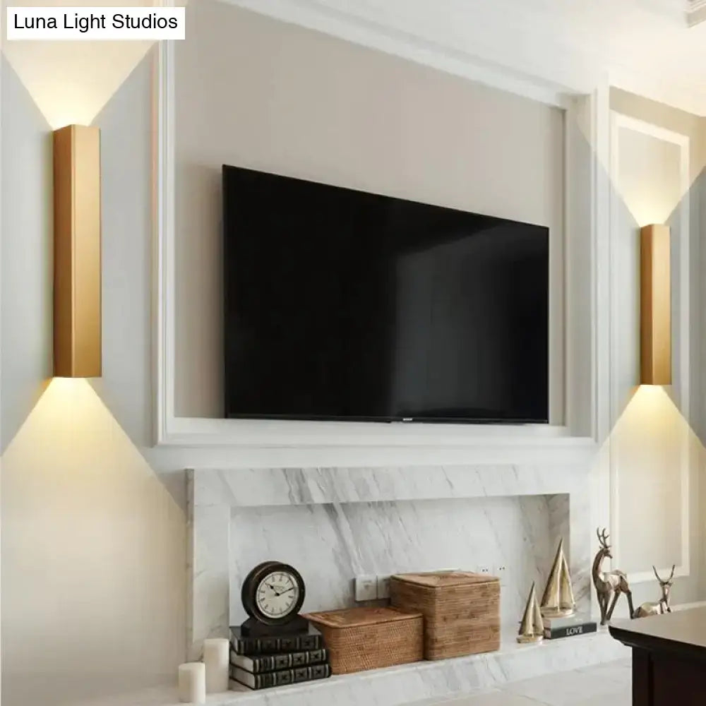 Black Aluminum Wall Sconce