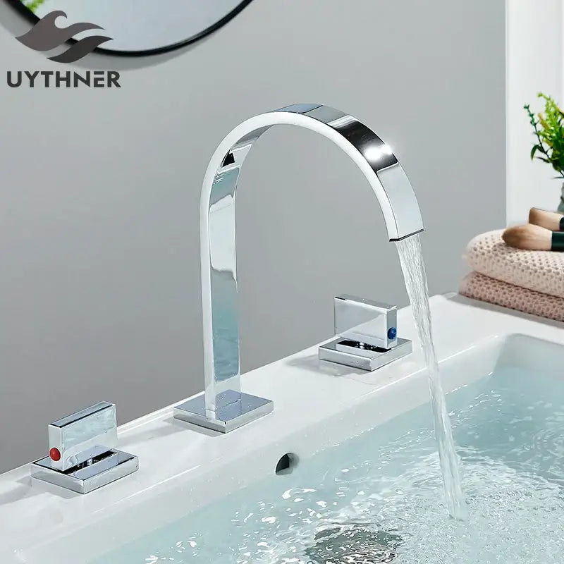 Chrome Dual Handle Bathroom Faucet