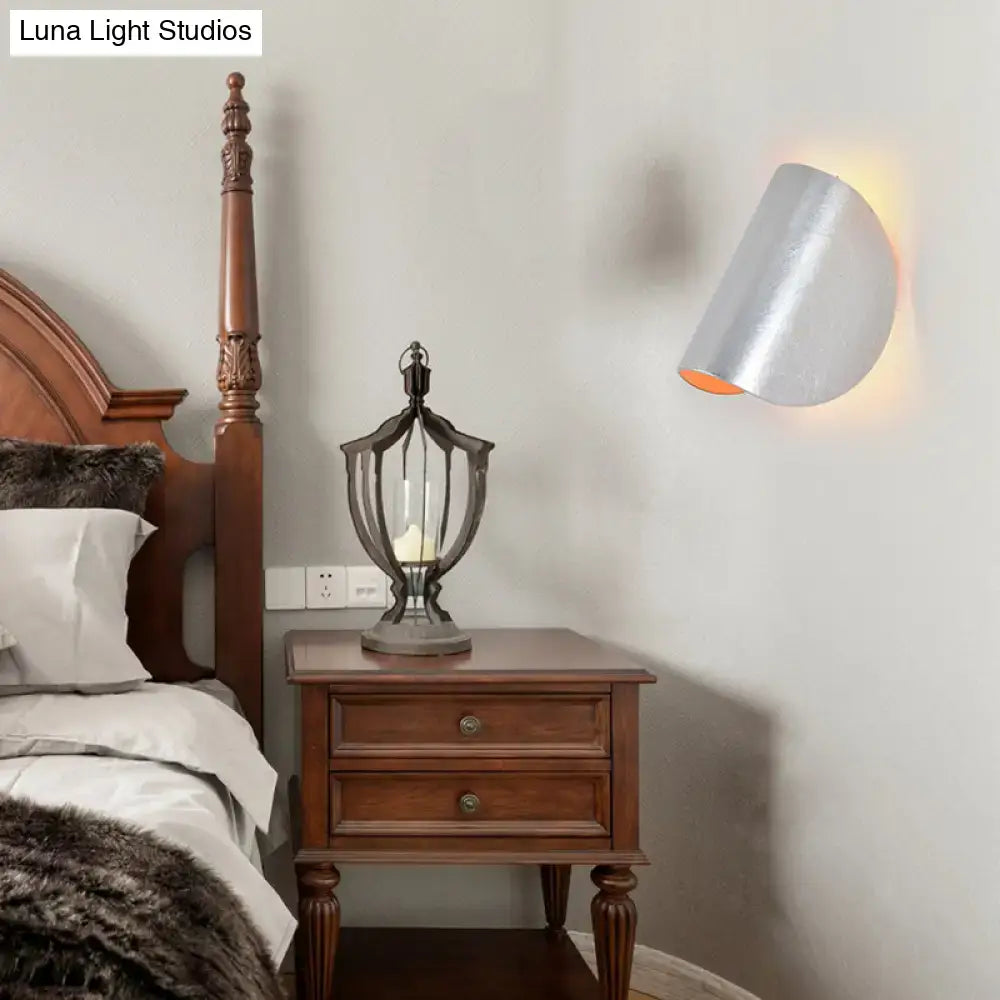 Gold Metal Compact Wall Sconce