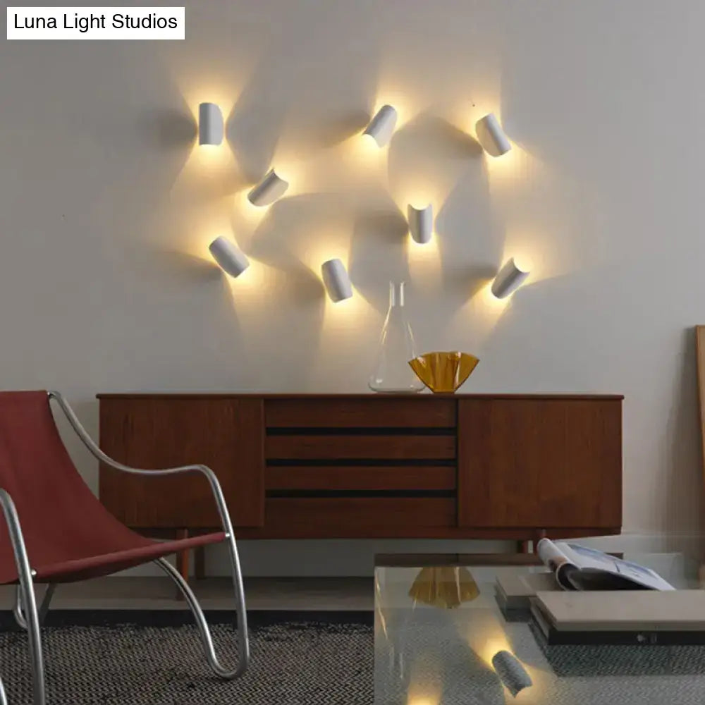 Gold Metal Compact Wall Sconce