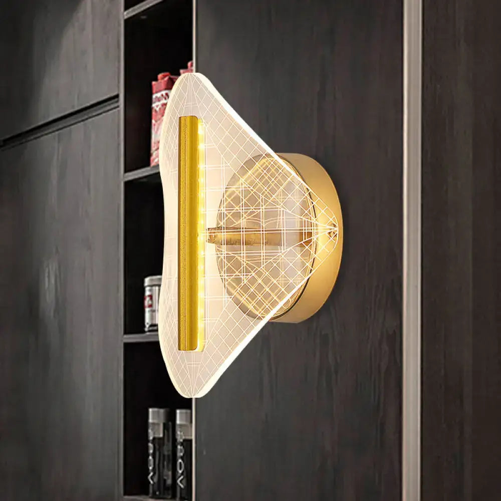 Gold Geometric Acrylic Wall Sconce