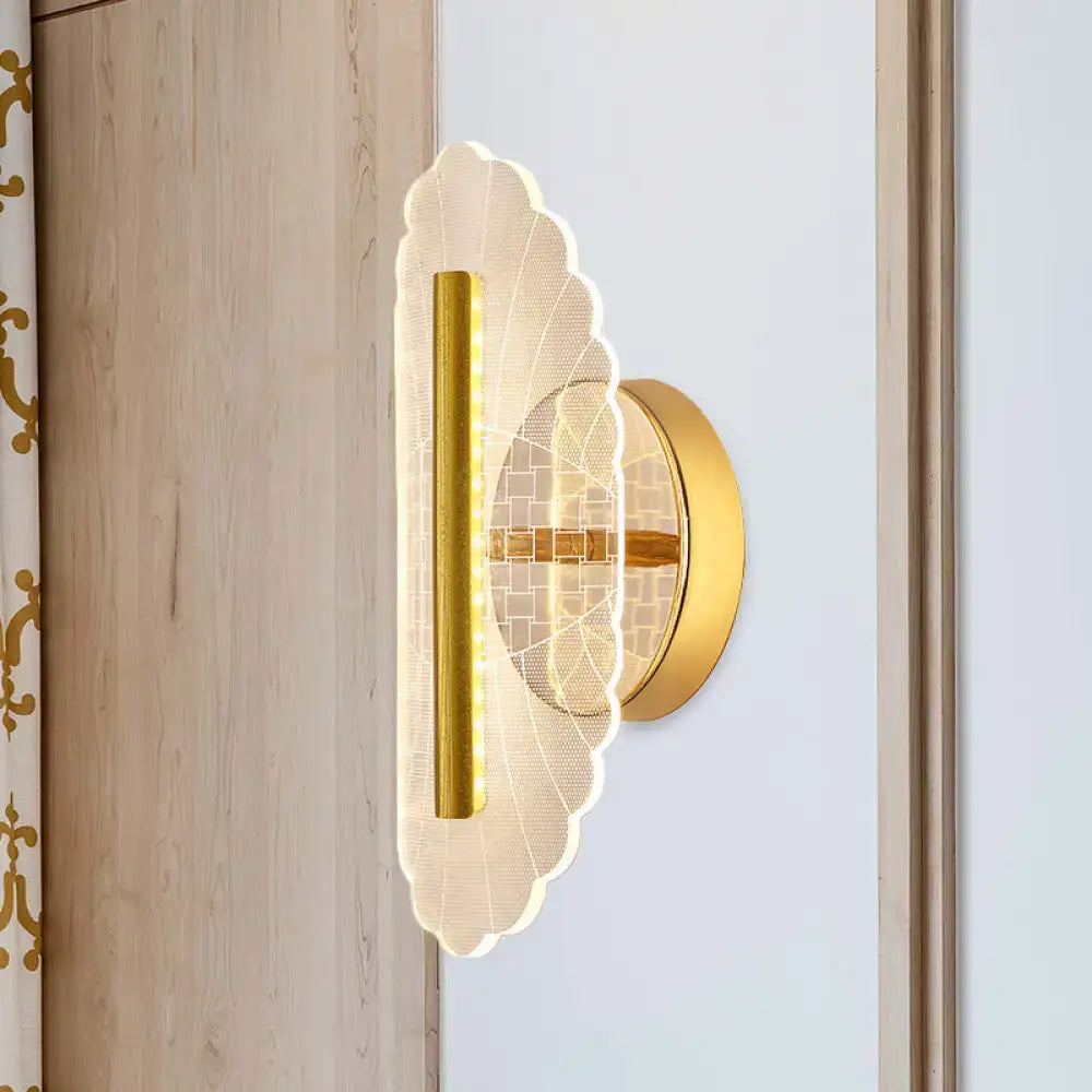 Gold Geometric Acrylic Wall Sconce