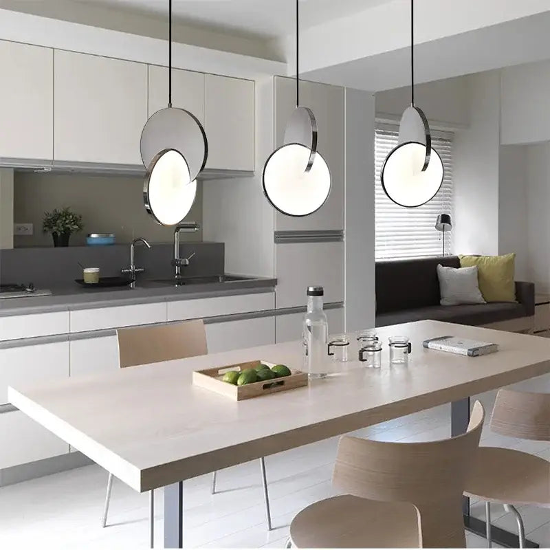 Gold Circle Pendant Light 3-Head Overlapping Discs