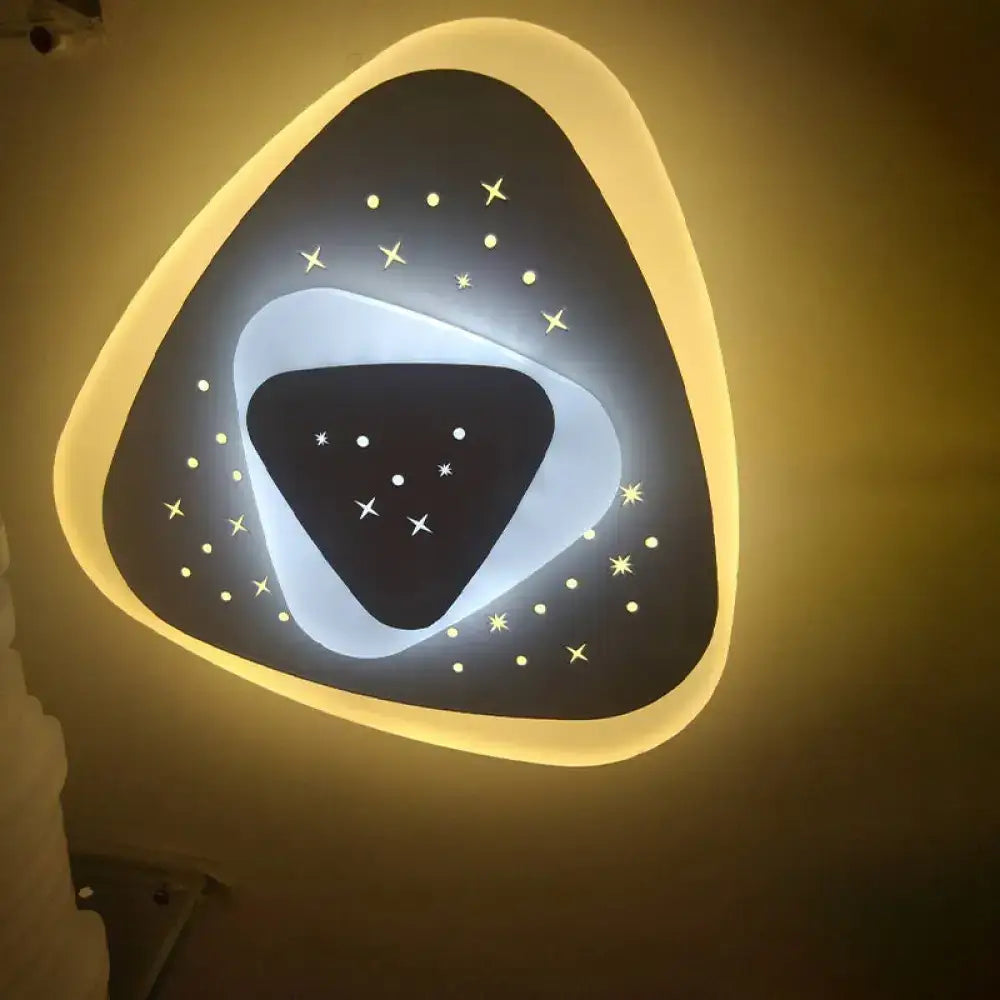 Gold Heart Pendant Wall Light