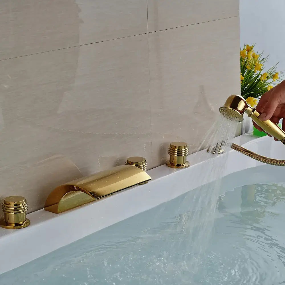Gold Brass Bathtub Faucet