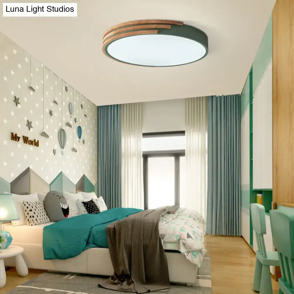 Green Wood Round Ceiling Light