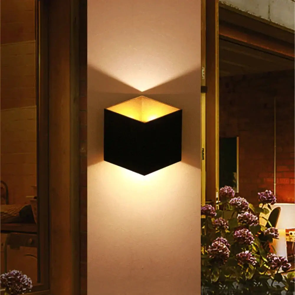 Black Dual-Head Wall Sconce