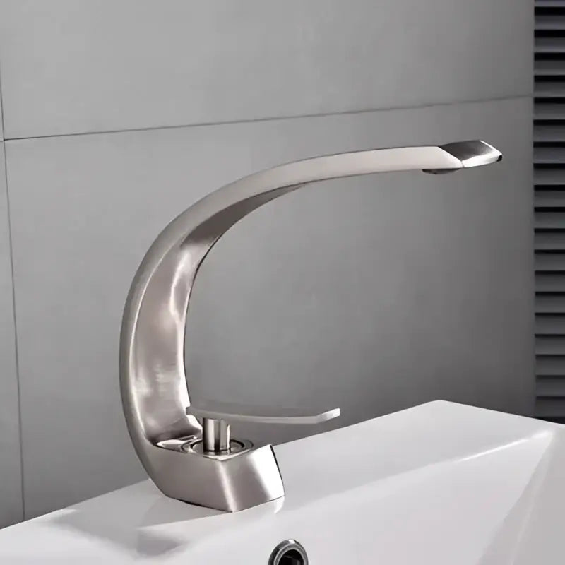 Black Gold Basin Faucet Single-Handle Design