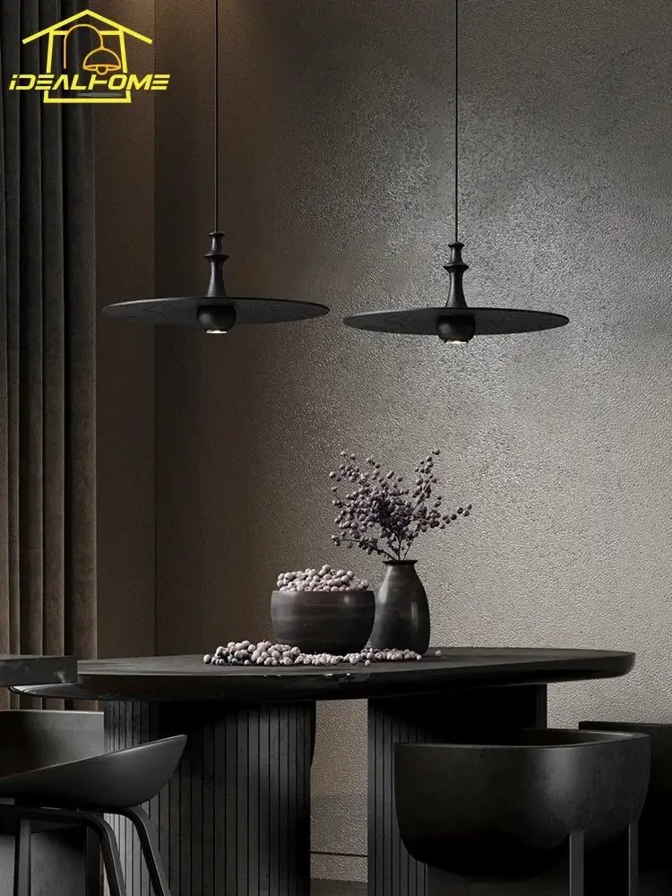 Black Solid Wood Pendant Light 3-Head