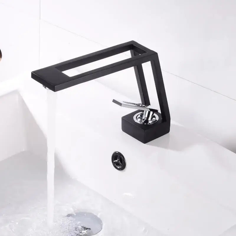 Matte Black Basin Faucet Single-Handle Deck Mount
