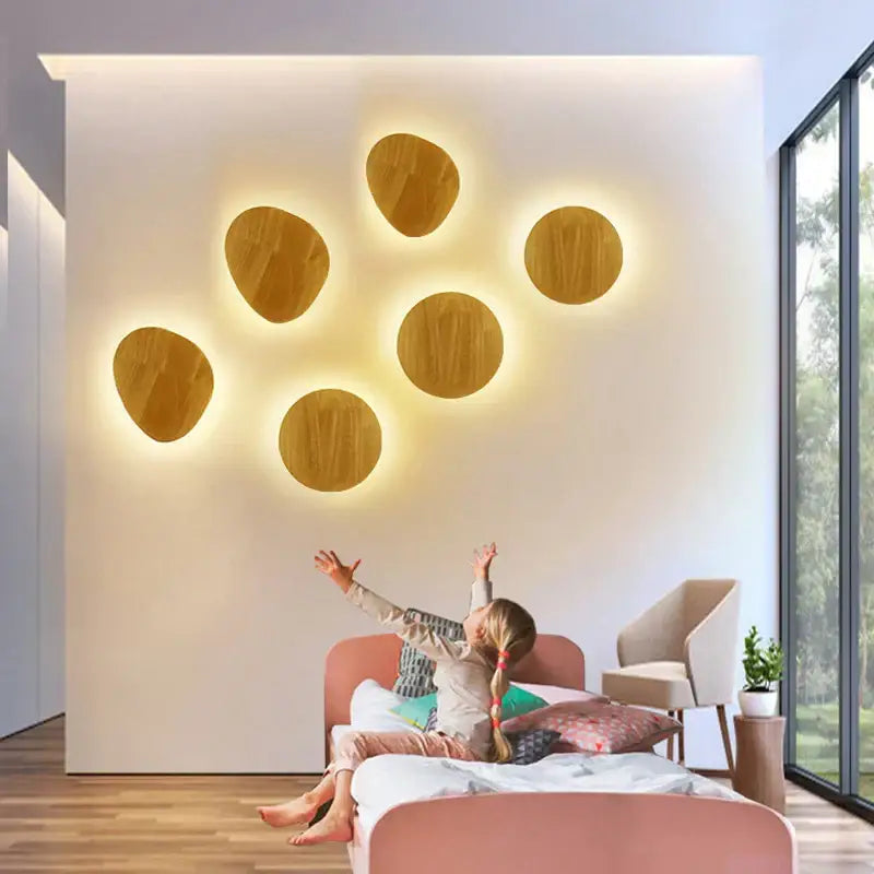 Round Wooden Wall Lamp
